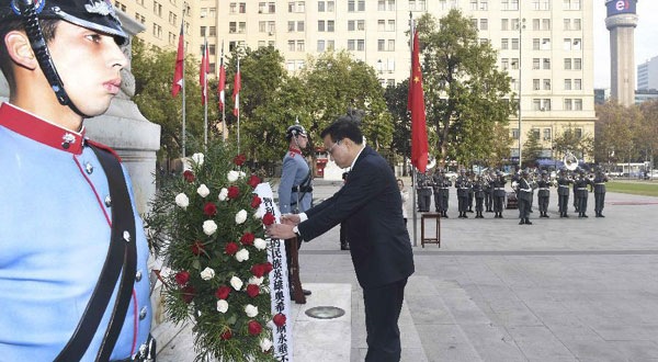 Chinese premier attends wreath-laying ceremony in Chile