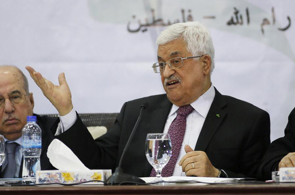 Palestinian president announces government will dissolve