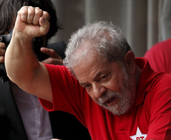 Brazil prosecutors charge Lula in money laundering probe