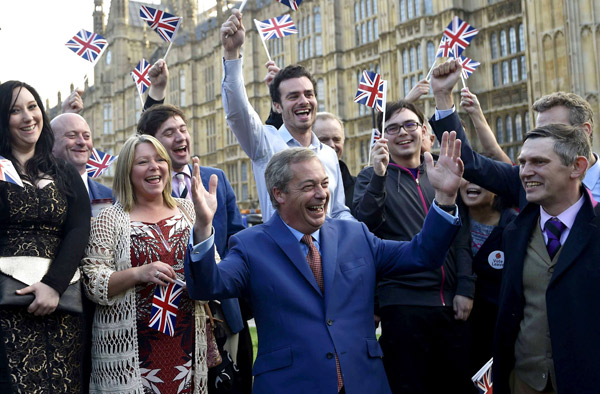 Britons vote to leave EU; Cameron quits