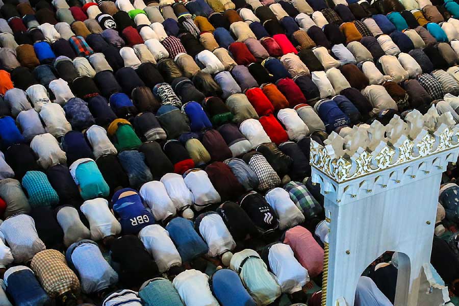 Eid al-Fitr celebrated worldwide