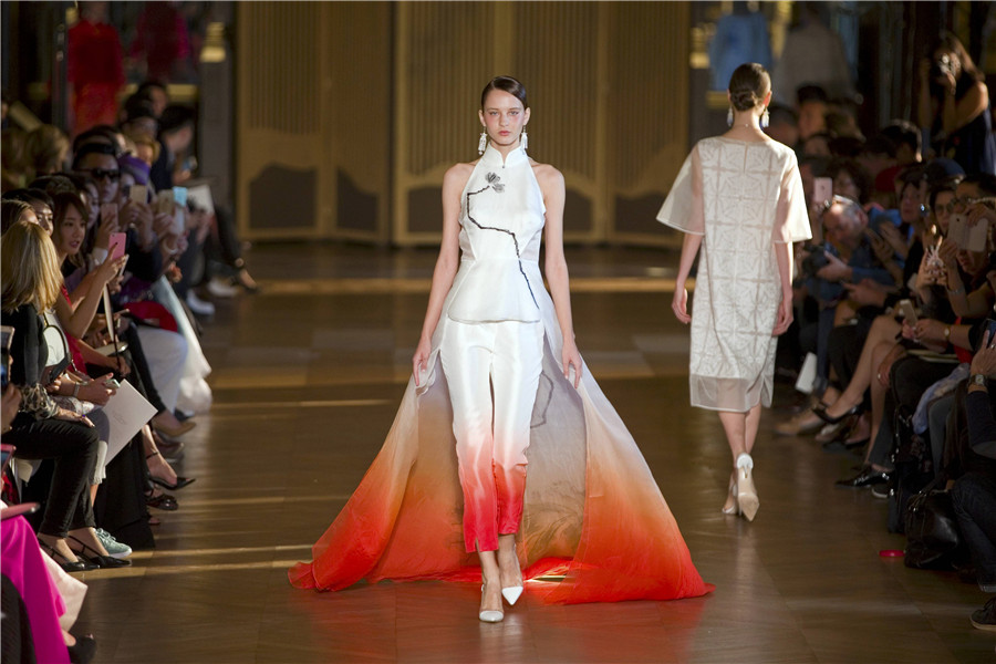 Chinese designer's work shines at Paris Fashion Week