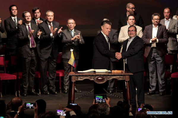 Colombian gov't and FARC sign revised peace agreement in Bogota