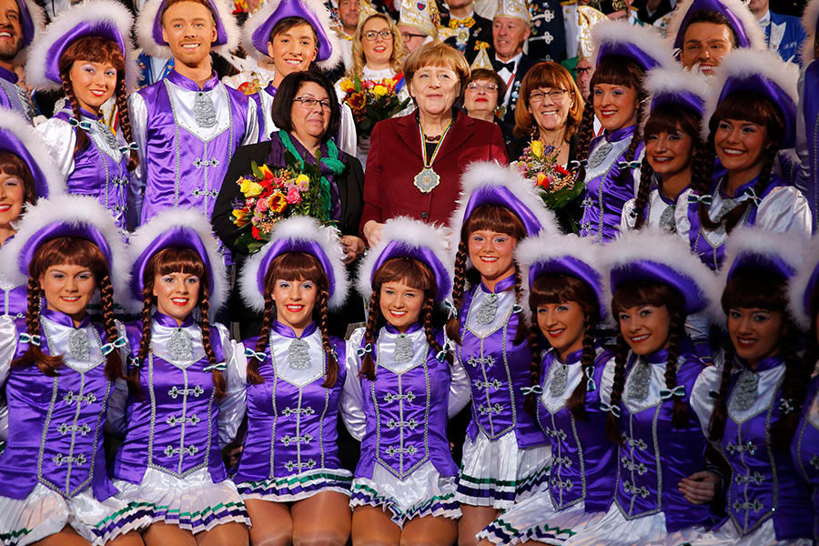 German chancellor attends carnival reception