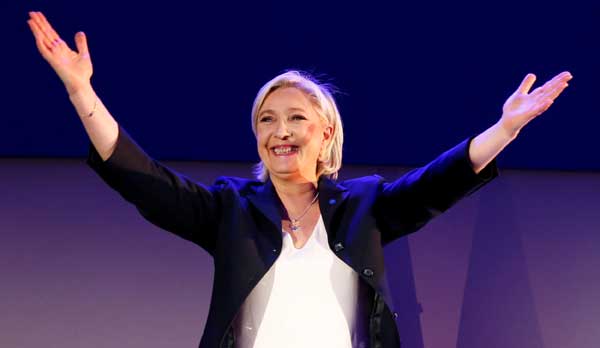 Le Pen steps down as FN president to gather 