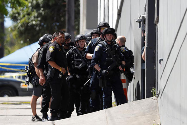 Gunman kills 3, himself at SF UPS facility