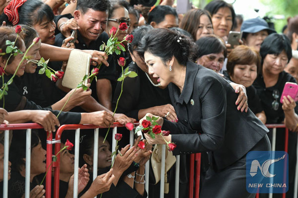 Ex-Thai PM Yingluck flees to Dubai