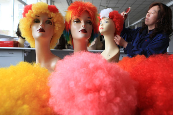 World Cup spurs sales of colorful sport wigs