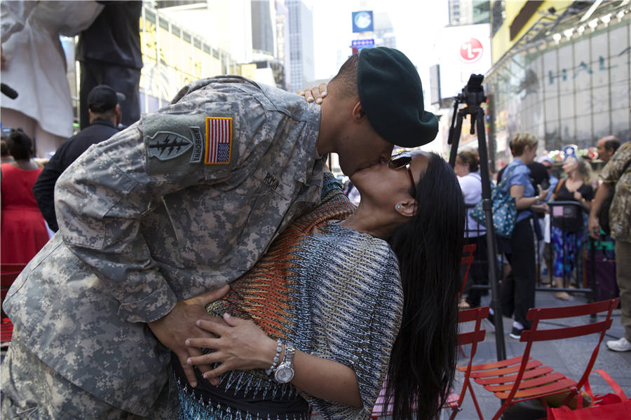 Times Square 'Kiss-In' Re-enacts Famous V-J Day Photograph