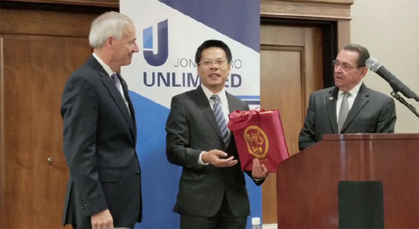 Arkansas gets more business from China