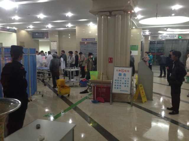 27 dead in Kunming rail station violence