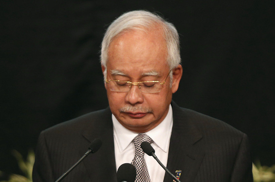 Malaysian PM: Flight MH370 'crashed in south Indian Ocean'