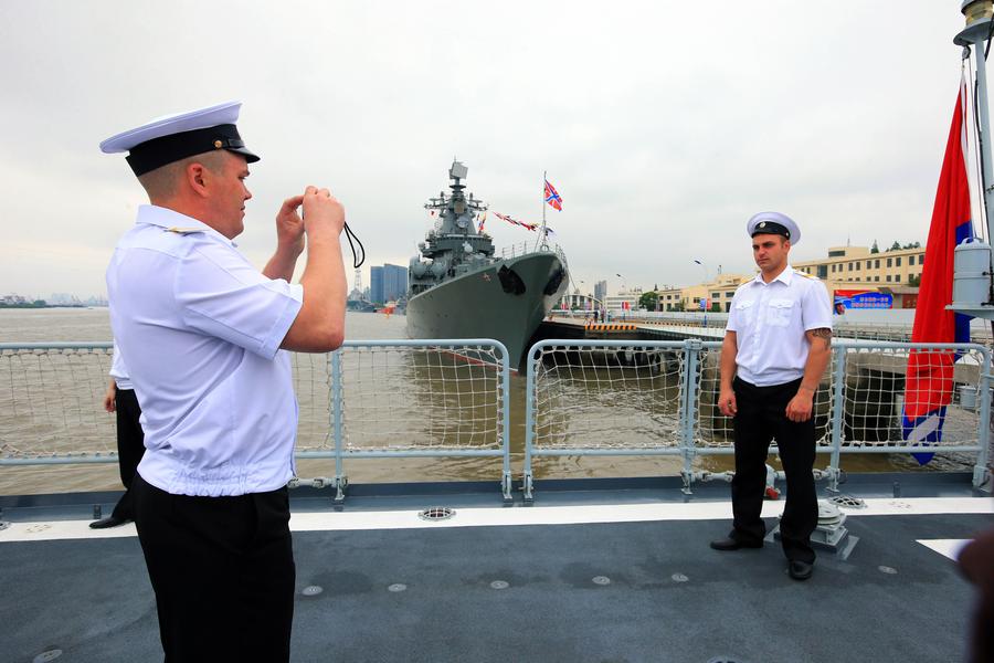 Sailors exchange visits before joint exercise