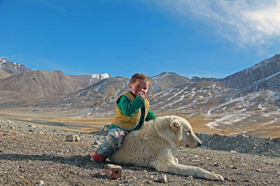 Tajik herdsman's life through lens of a solider