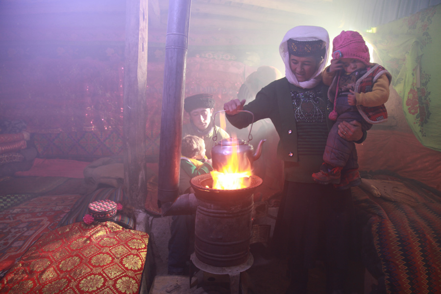 Tajik herdsman's life through lens of a solider