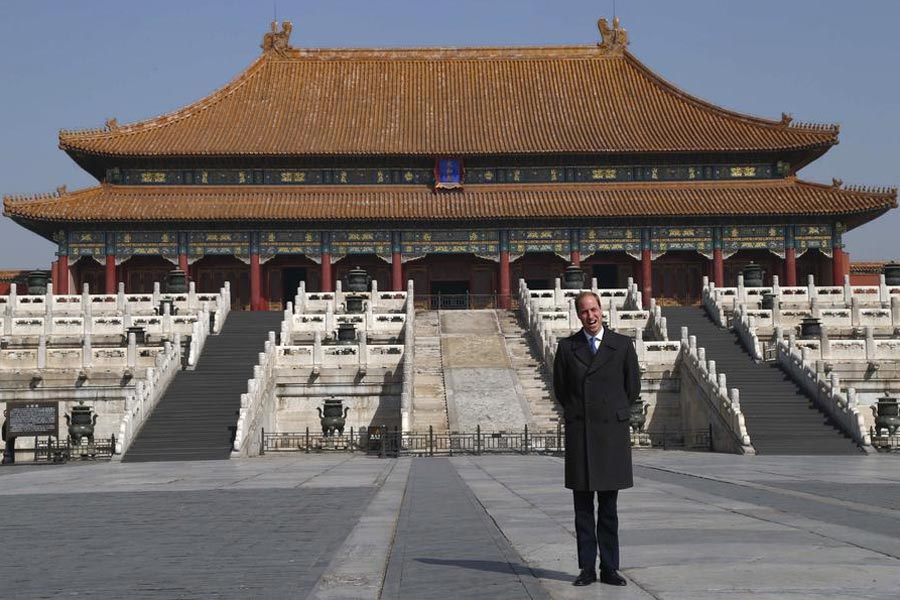 Prince William visits Forbidden City