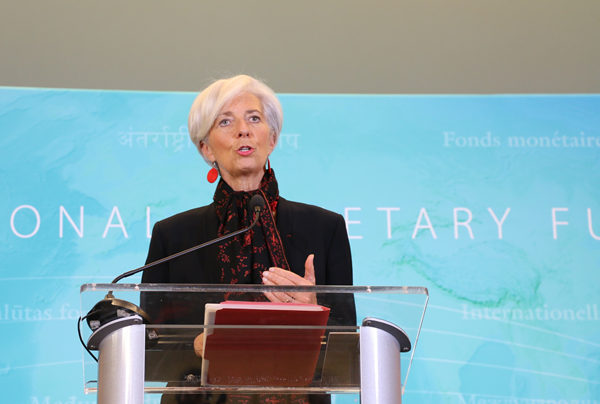 IMF approves RMB for currency basket