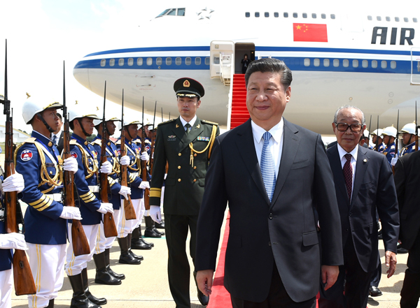 China, Cambodia sign agreements during Xi's visit