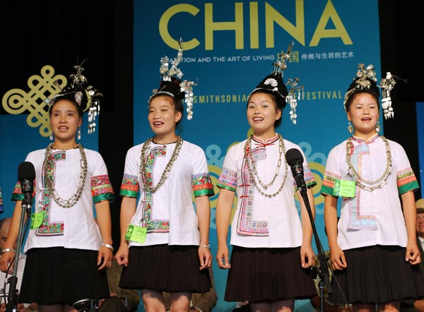 Chinese folk artists dazzle crowds on the National Mall