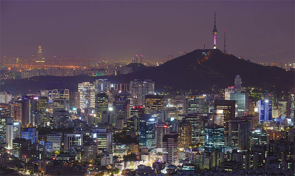 By day or night, Seoul proves irresistible
