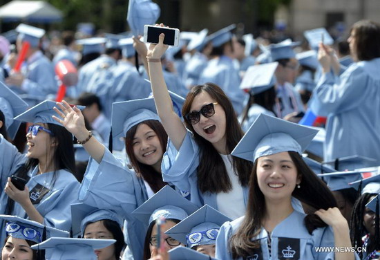 Chinese students coming to US worry about jobs