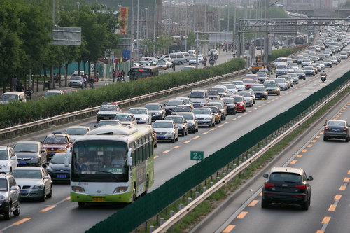 Higher parking fees in Beijing lead to less private car use