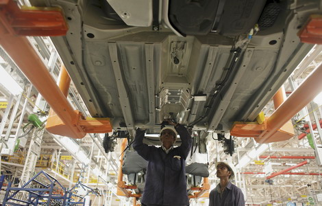GM to adapt China vans for India