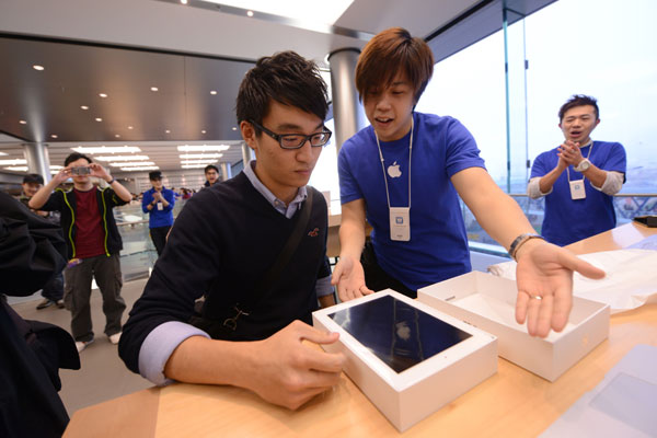 New iPads reach HK market