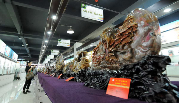 Get dazzled at Liaoning agate fair
