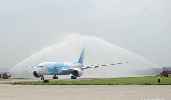 Maiden flight of China's Boeing 787 canceled