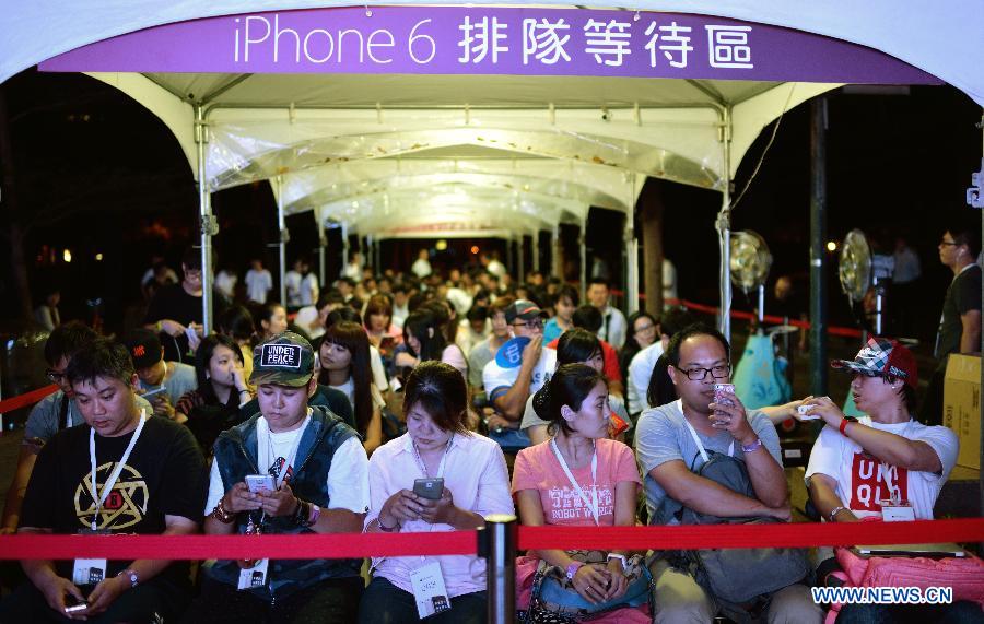 iPhone 6 goes on sale in China's Taiwan