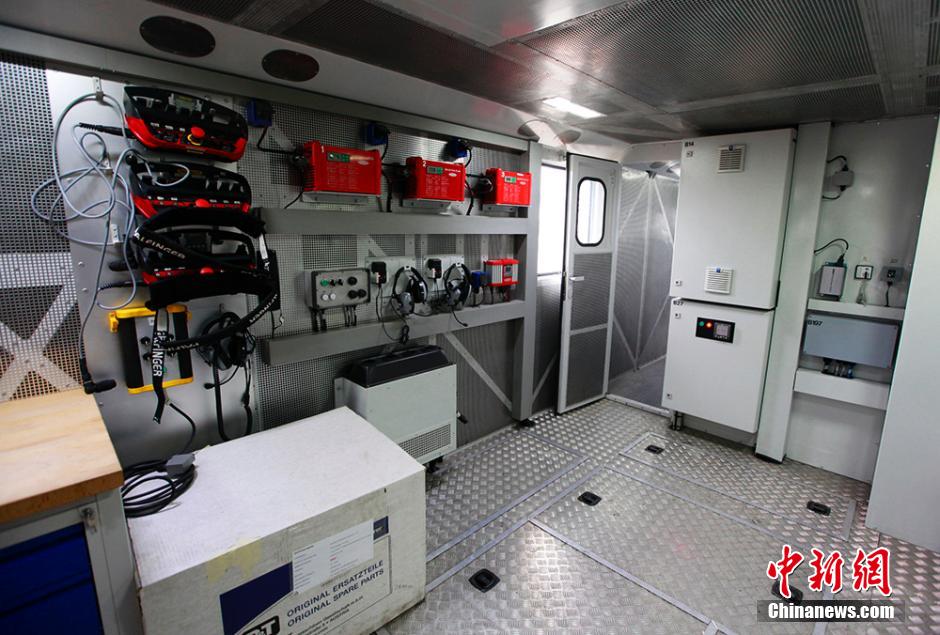 China's first 'bullet train ambulance' unveiled