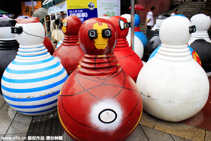 Fancy sculptures sparkle in Chongqing