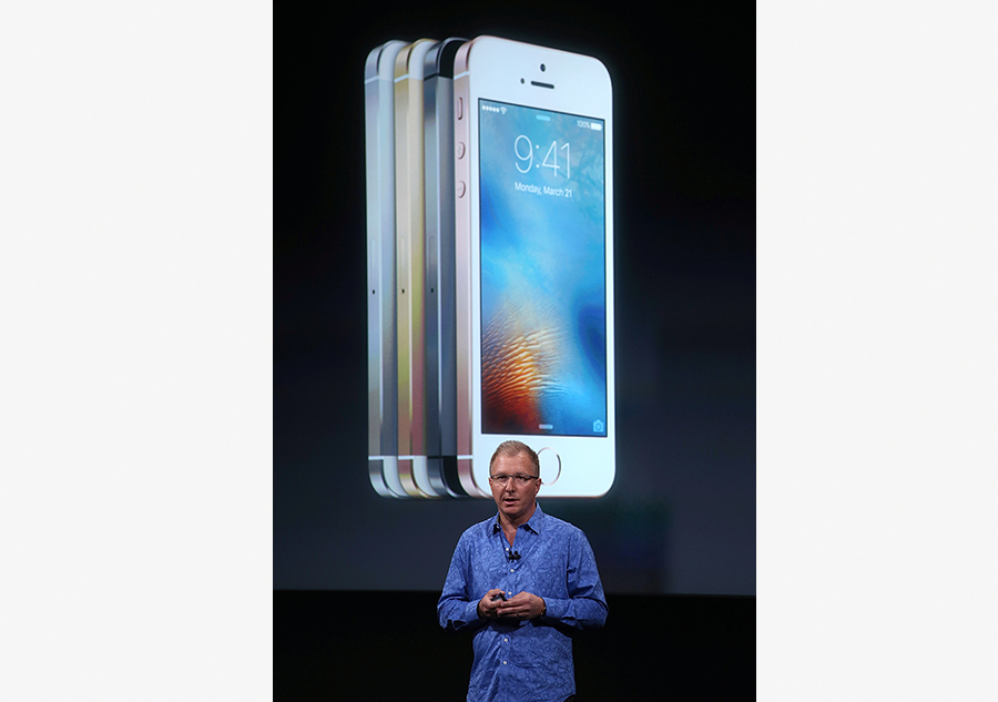 Apple releases new smaller iPhones