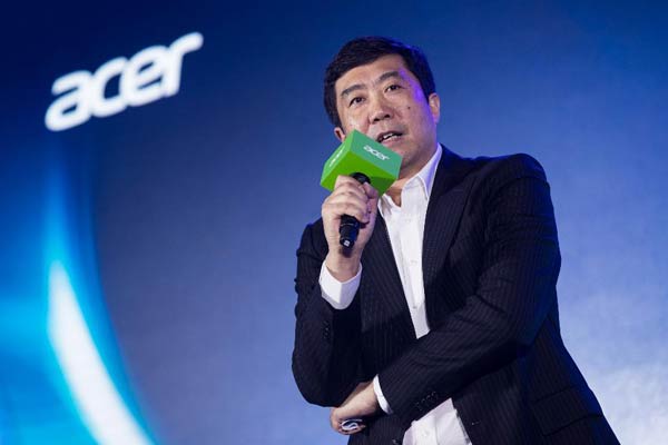 Acer targets e-sports market with world-first curved screen