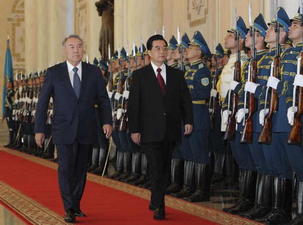 China, Kazakhstan agree to closer ties