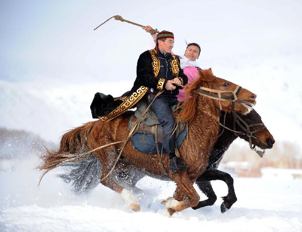 Ice and snow festival kicks off in Xinjiang