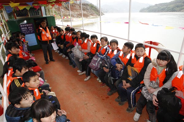 School floats plan for safe travel