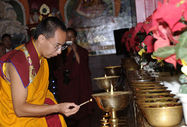 Panchen Lama calls on monks to abide by law