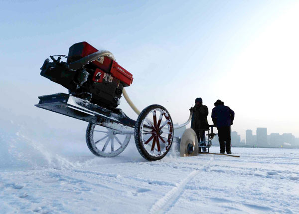 NE China theme park to carve world of ice, snow