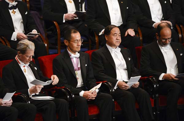 Mo Yan receives Nobel Prize