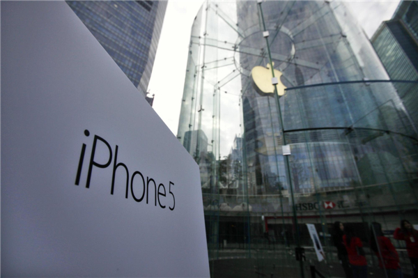 IPhone 5 goes on sale in China