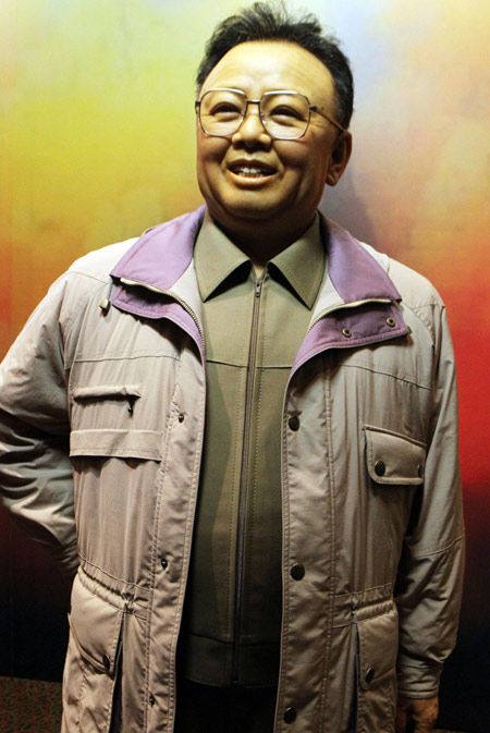China donates wax figure of Kim Jong-il to DPRK