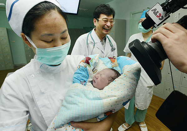 Pregnant H7N9 bird flu woman gives birth