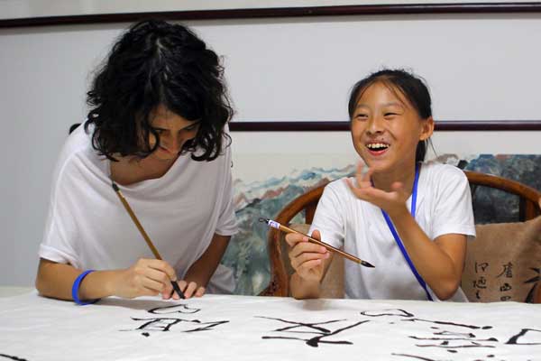 EU 'students' get a lesson in understanding Chinese culture
