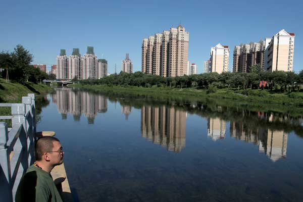 Beijing sewage plants lag behind
