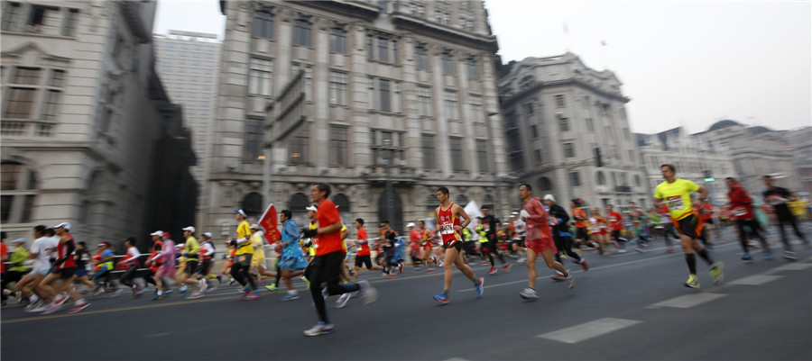 Shanghai International Marathon kicks off