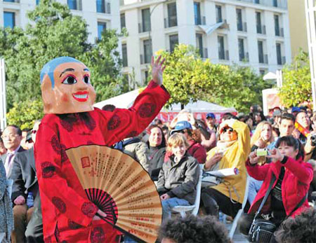 Record number of Chinese enjoy festival overseas