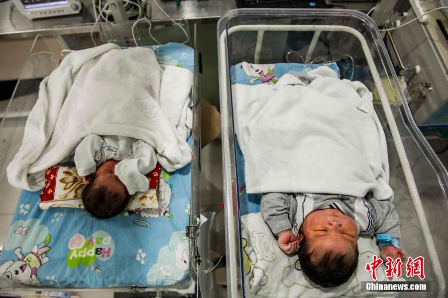 15-pound baby boy born in S China