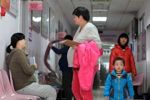 Shanghai to launch new birth policy in March